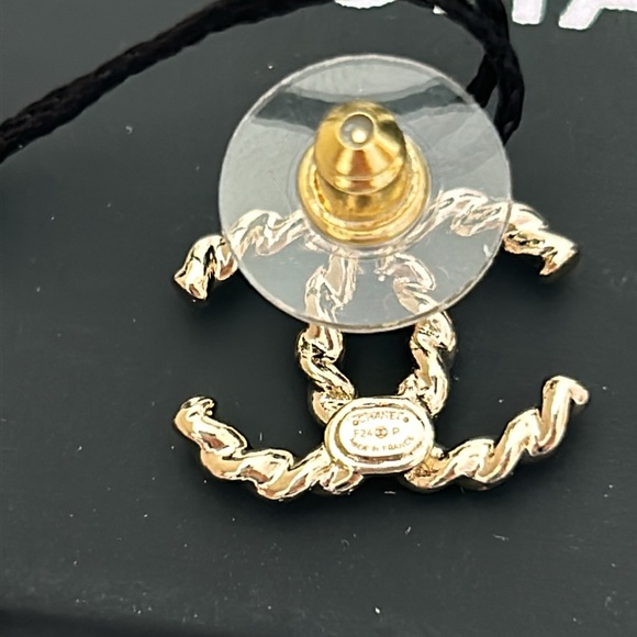 Chanel CC Stud Earrings - Picture 10 of 12